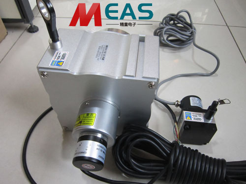 ��΁���������λ�Ƃ���������ͬ�����ϵ�y(t��ng)��